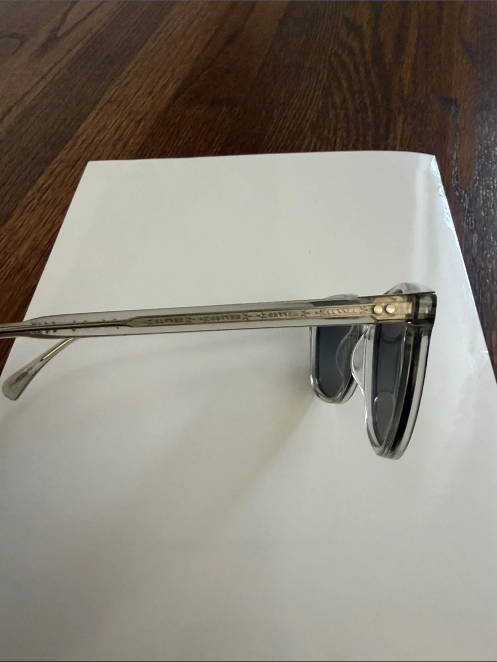 Oliver Peoples unisex sunglasses